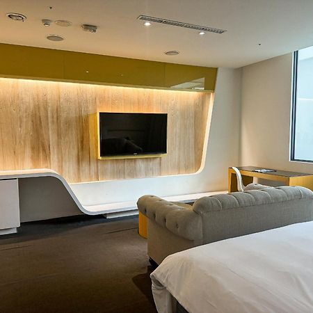 All-Ur Boutique Motel - Taichung Branch Extérieur photo