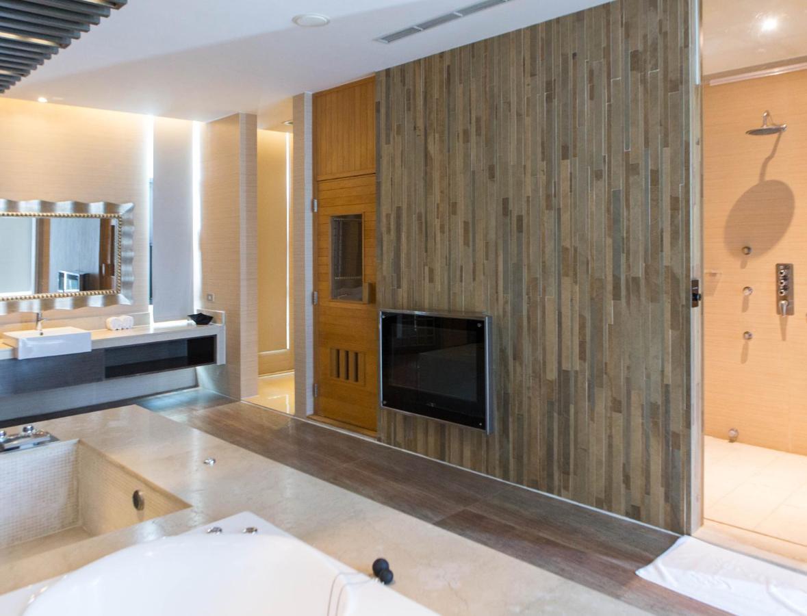 All-Ur Boutique Motel - Taichung Branch Extérieur photo