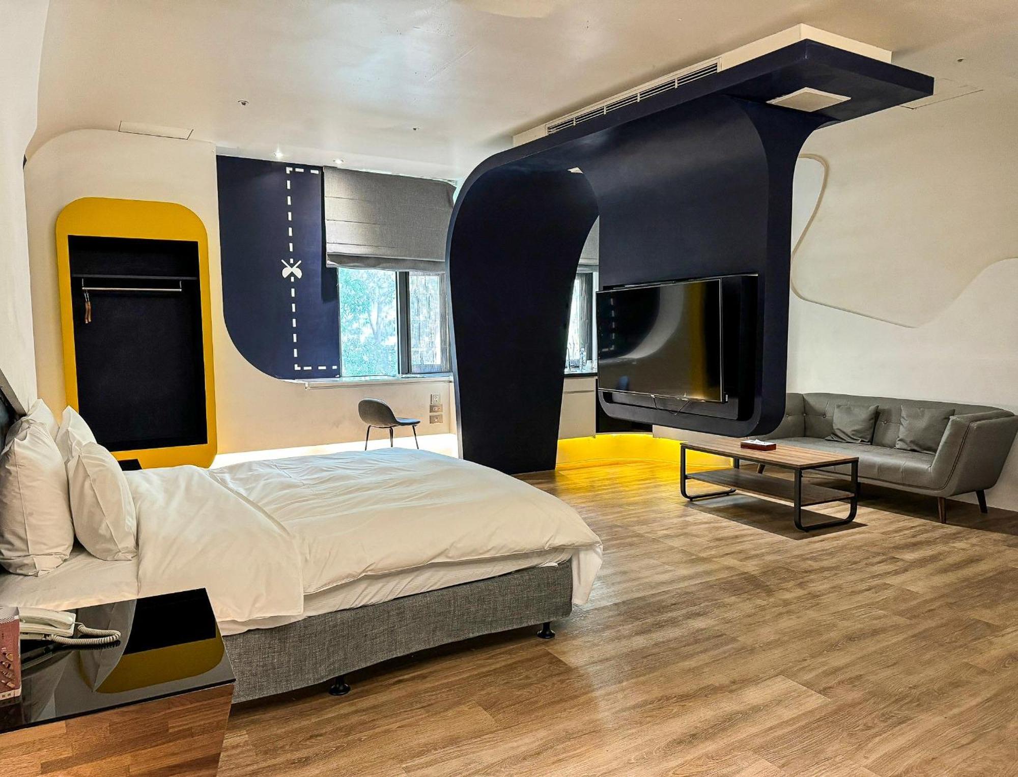 All-Ur Boutique Motel - Taichung Branch Extérieur photo