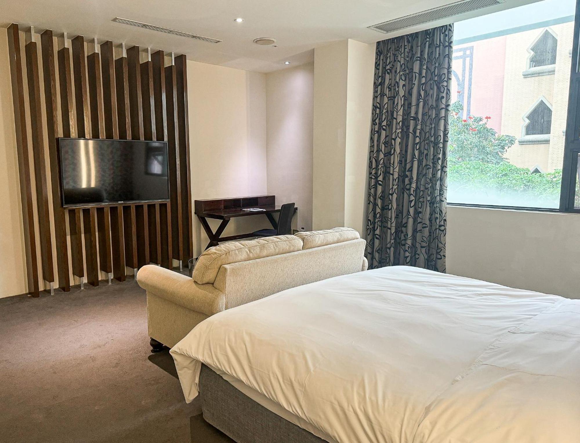 All-Ur Boutique Motel - Taichung Branch Extérieur photo