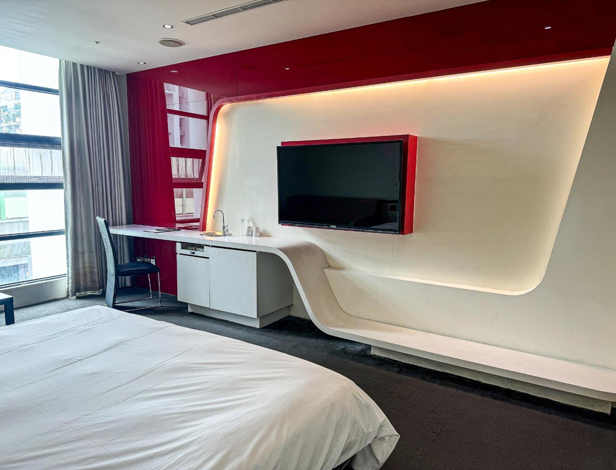 All-Ur Boutique Motel - Taichung Branch Extérieur photo
