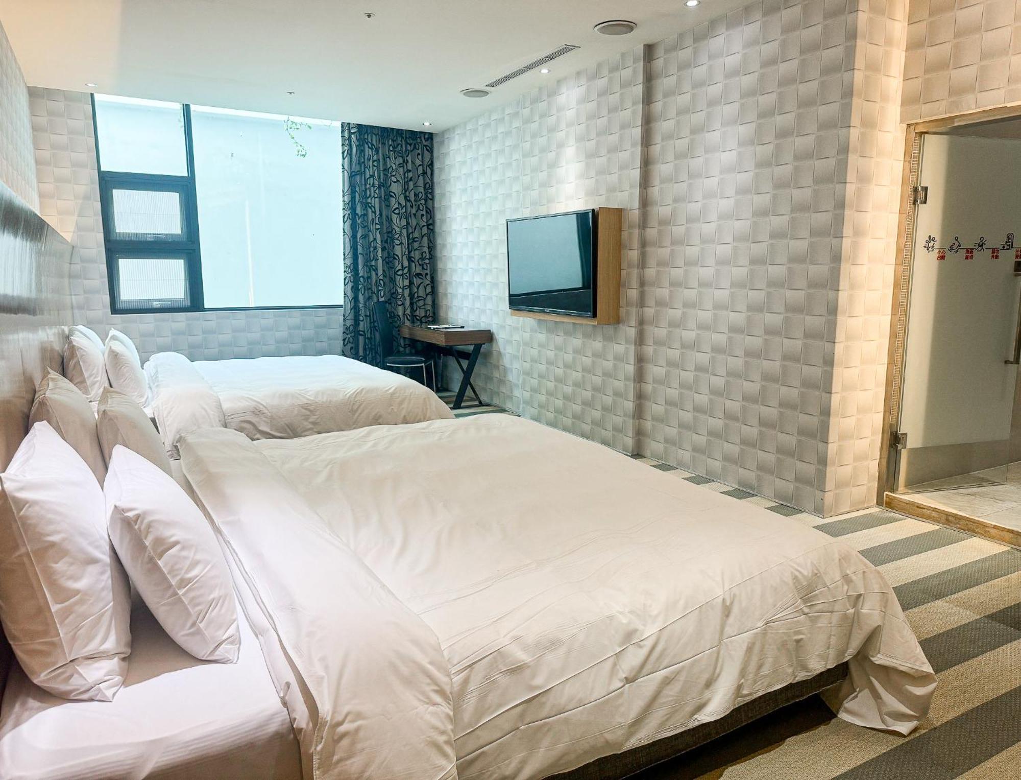 All-Ur Boutique Motel - Taichung Branch Extérieur photo