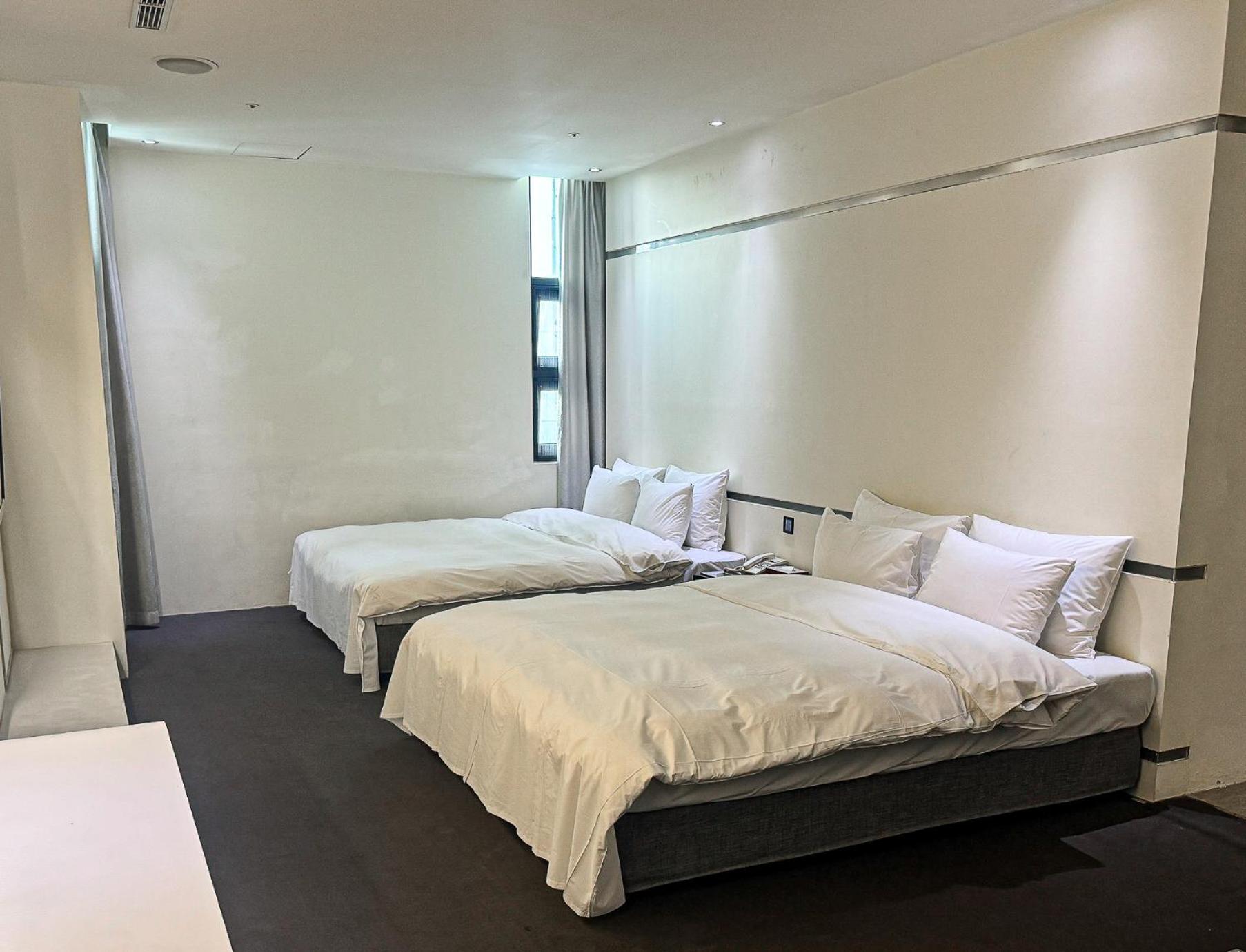 All-Ur Boutique Motel - Taichung Branch Extérieur photo