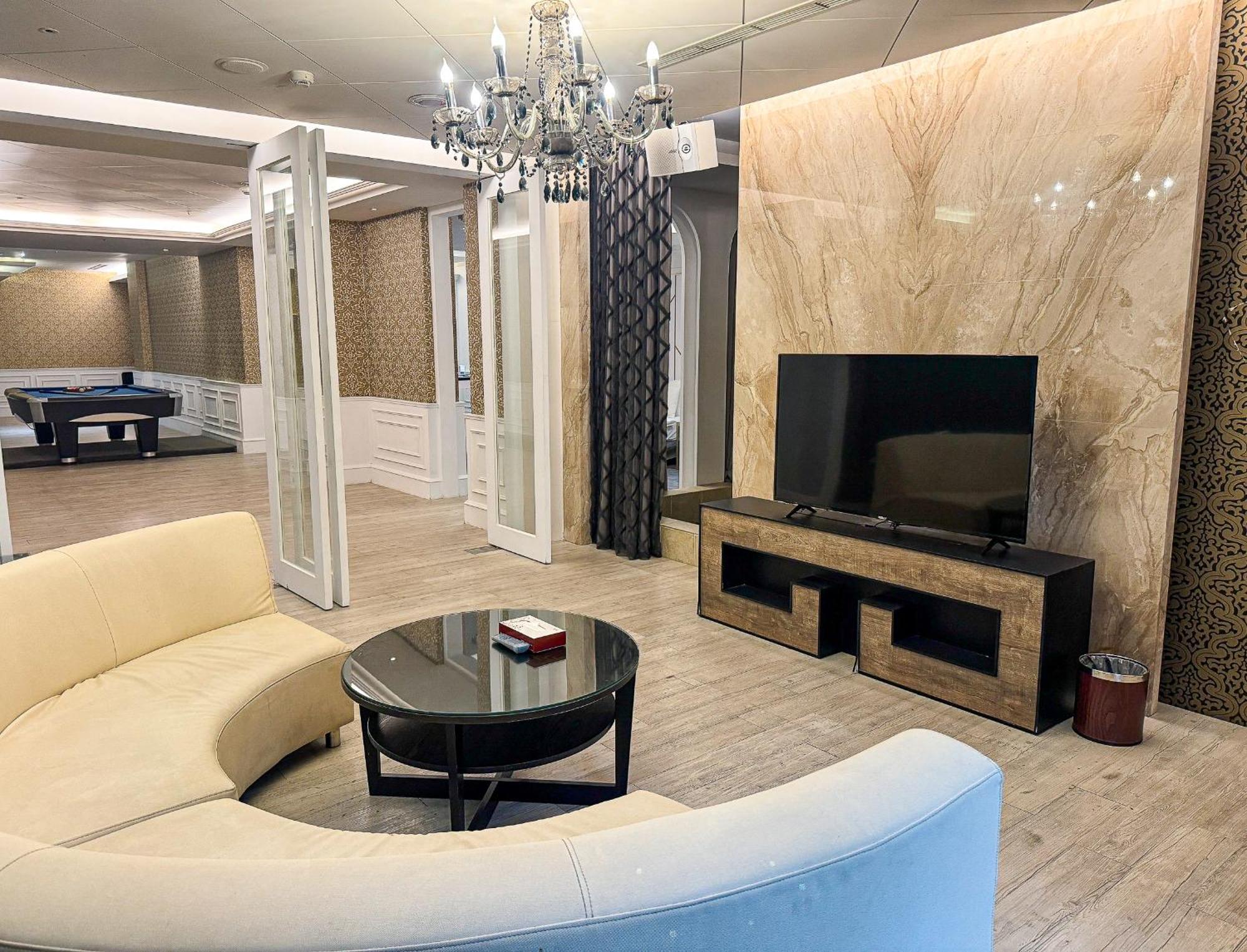 All-Ur Boutique Motel - Taichung Branch Extérieur photo