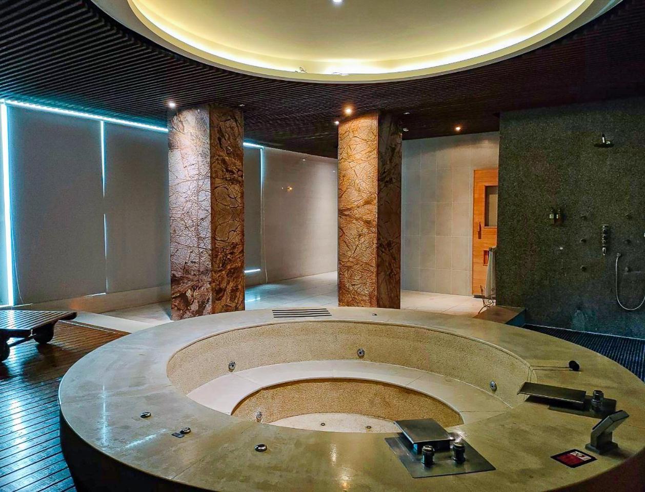 All-Ur Boutique Motel - Taichung Branch Extérieur photo