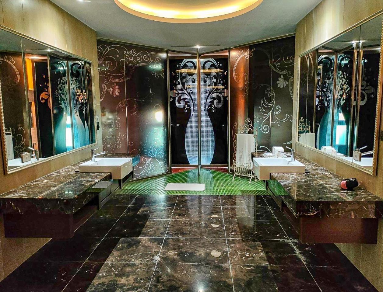 All-Ur Boutique Motel - Taichung Branch Extérieur photo