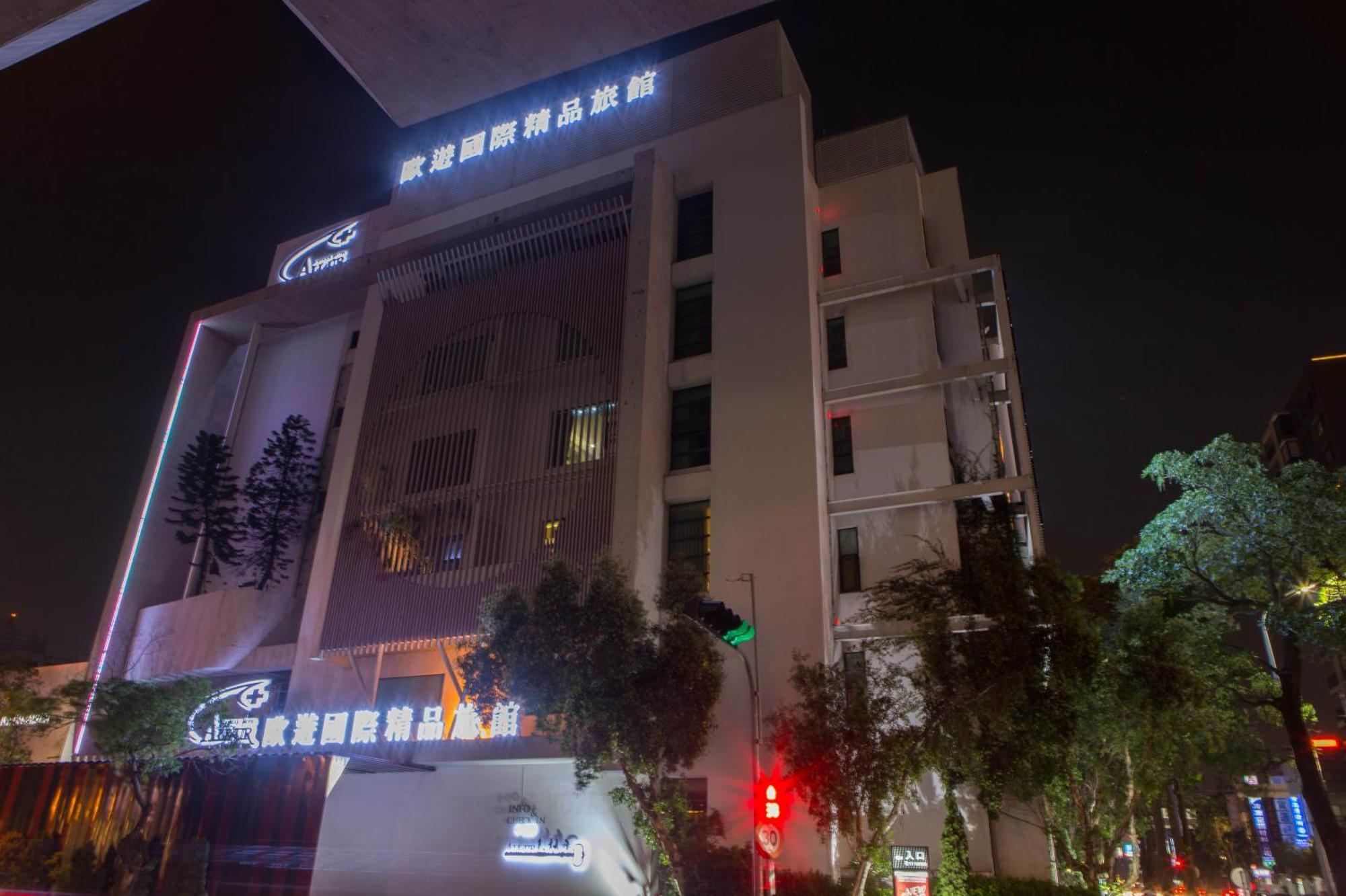 All-Ur Boutique Motel - Taichung Branch Extérieur photo
