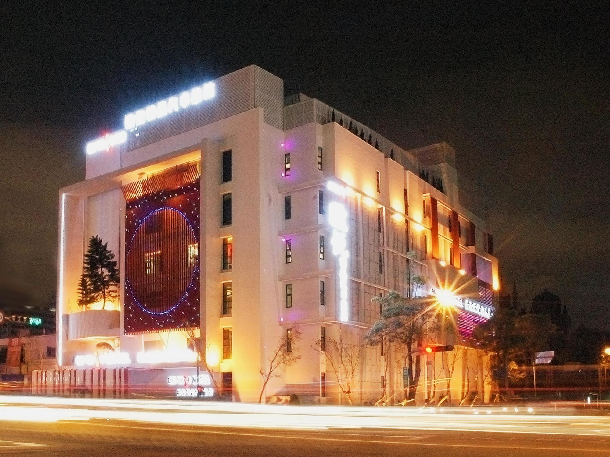 All-Ur Boutique Motel - Taichung Branch Extérieur photo