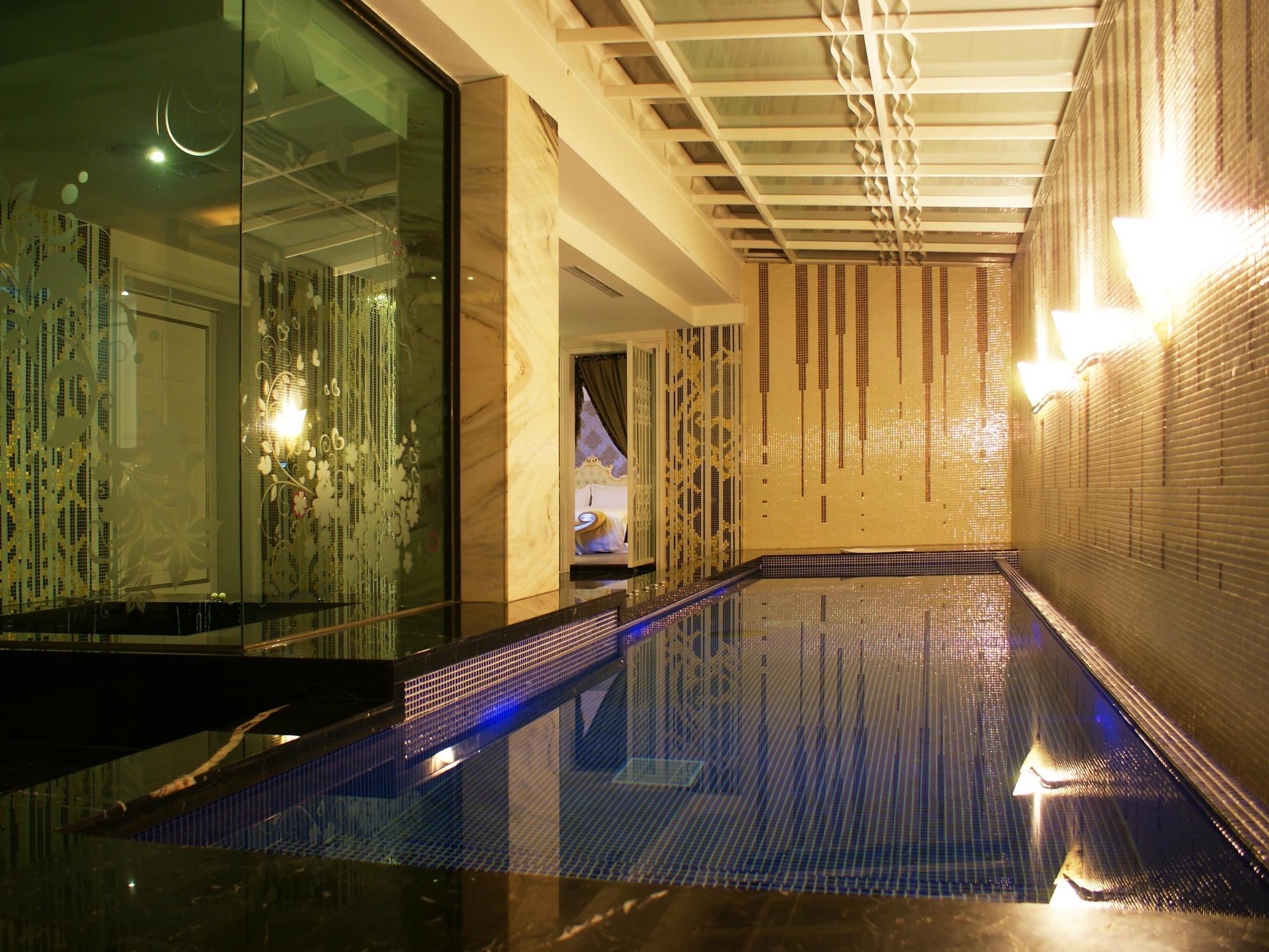 All-Ur Boutique Motel - Taichung Branch Extérieur photo