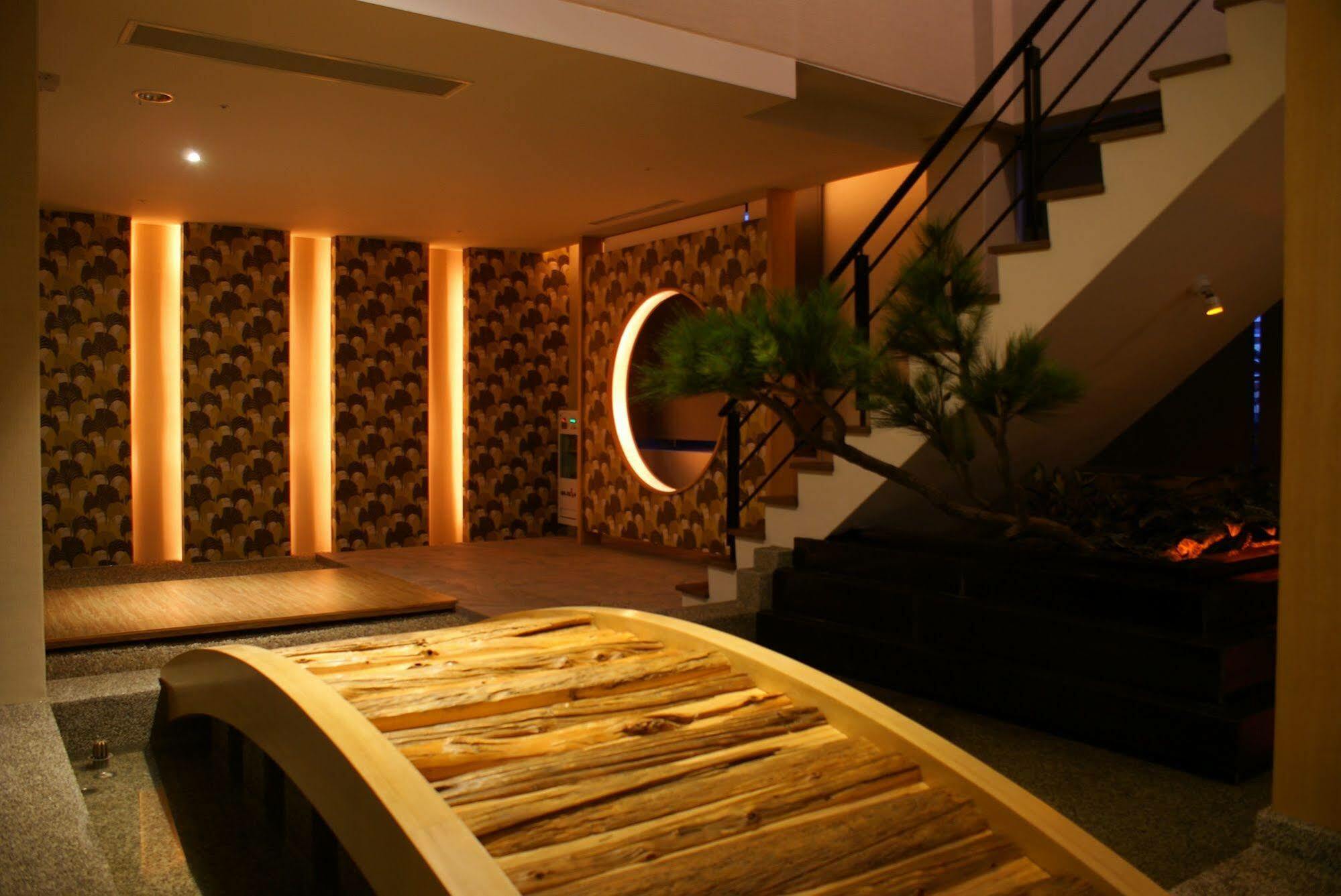 All-Ur Boutique Motel - Taichung Branch Extérieur photo