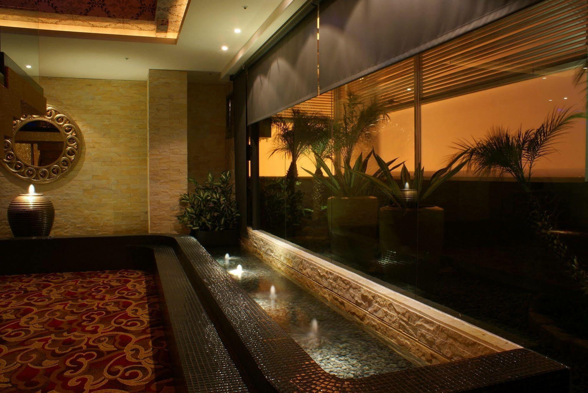 All-Ur Boutique Motel - Taichung Branch Extérieur photo